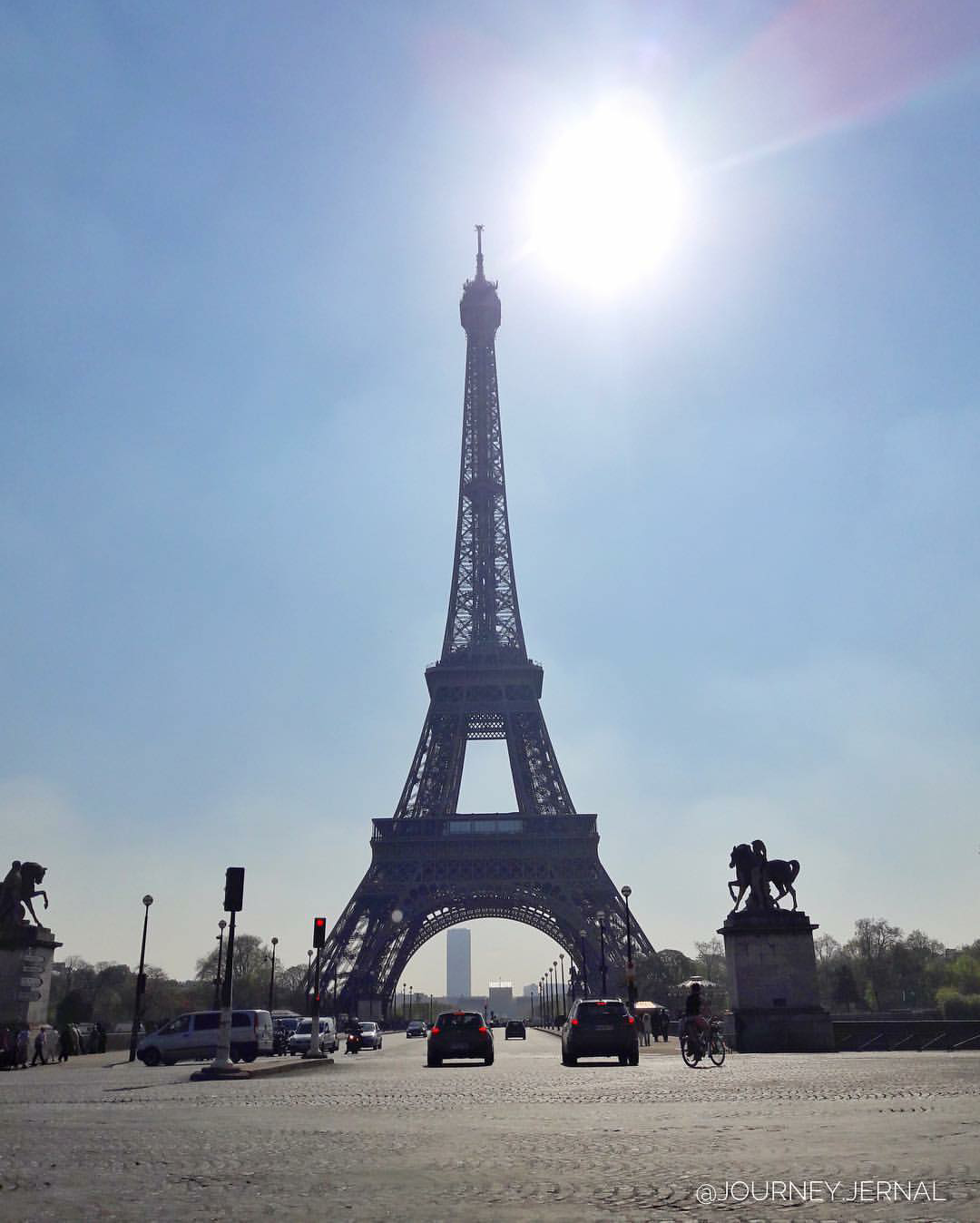 Instagram/journal.jernal Zuhdi, the Eiffle of Fara’s love…awwwwww!
